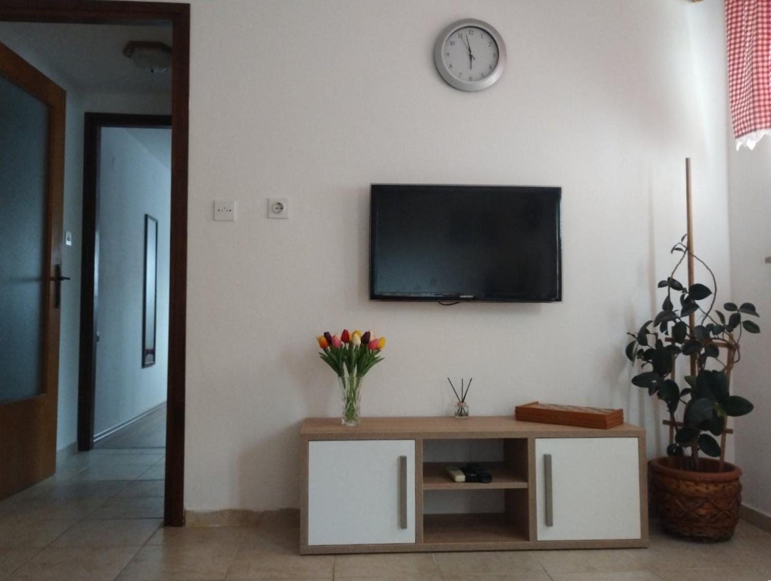 Apartman Tri palme Gabonjin Exterior foto